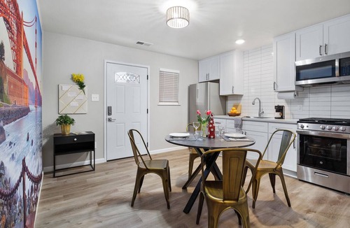 Sacramento Apartment | New 1BR Apartment - Walk to Downtown Sac