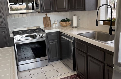 Fort Mohave House | New! Desert LUX Oasis LARGE POOL SPA BBQ FIRE-PIT