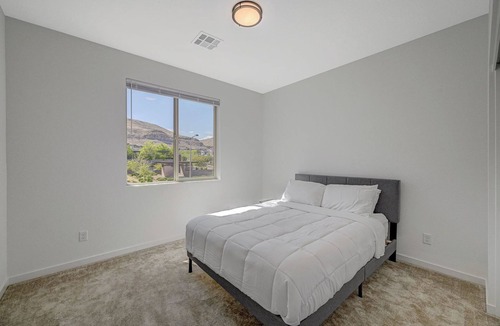 Rhodes Ranch House | New Full Luxury Home Las Vegas - Prime Location