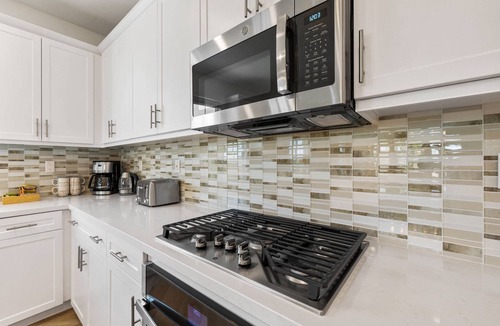 Palm Desert House | New Home! Pool, Spa, BBQ
