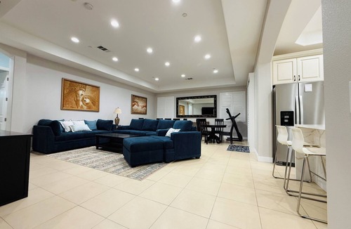 Riverview West House | New House Near Disneyland