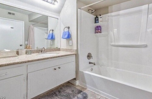 Winchester House | ✨New Listing✨ ✨LAS VEGAS✨ 💥CLOSE TO THE STRIP💥 ✨PRIVATE POOL✨