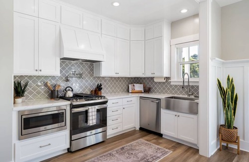 San Luis Obispo House | NEW LISTING ! NEWLY REMODELED HISTORIC HOME NEAR DOWNTOWN!