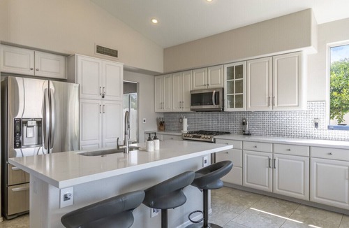 Covey House | New Luxurious Home, Prime Location, Pool w/Jetted Hot Tub