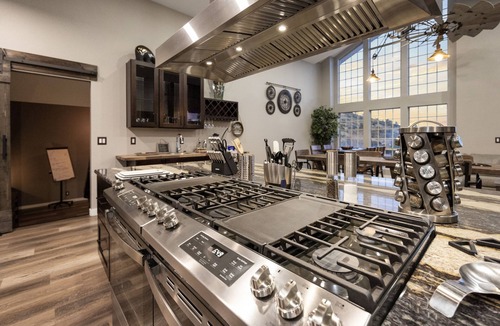 Lynx Mountain View Estates House | New Luxury Prescott Lynx B B 4k ft2 Sleeps 22