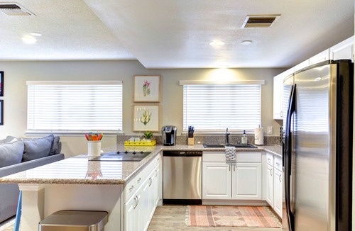 Las Vegas House | NEW! MID CENTURY LUXURY- AWARD WINNER- GAME ROOM/POOL 1ml to STRIP VIRTUAL TOUR