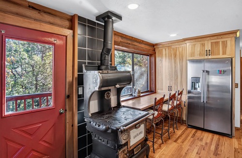 Prescott Cabin | NEW! Minnie Mine Cabin Retreat