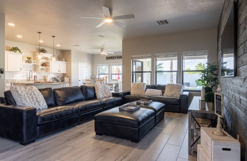 Alta Vista Estates House | New pool Remodel sleeps up to 14