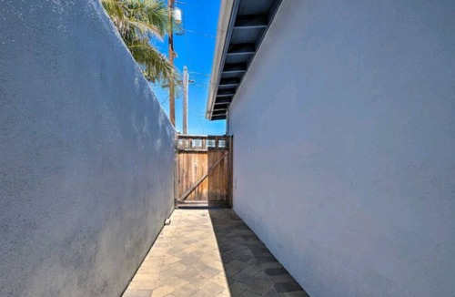 East Side Capistrano Condo | New! Private duplex with hammock, BBQ grill and 5 min to Beach!