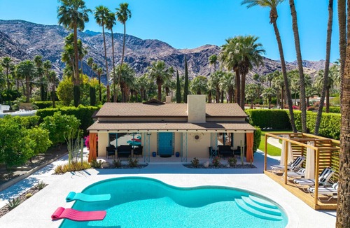 Old Las Palmas House | New Private Resort! Steps from downtown! Expresso! Views! Pool! EV Charger!