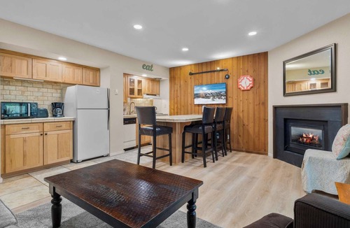 Century West Condo | New! Remodeled Condo | Pool - Hot Tub | Steps to River Trail