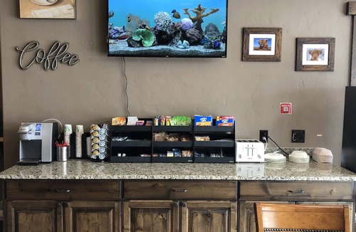 Hildale Condo | NEW! Room 31 - Sunset Suite by Zion Cliff Lodge