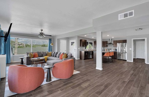 Tanuri Hills House | NEW Sonoran Oasis Pool + Hot Tub Sleeps 12