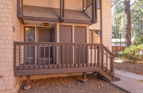 Summit Estates House | New Summit House Slopes, Lake, Village, Yard, AC