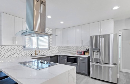 Paradise Villa | NEW! VEGAS GEM: Private Pool & Spa Villa + 2 Casitas + Game Room! ⭐️⭐️⭐️⭐️⭐️