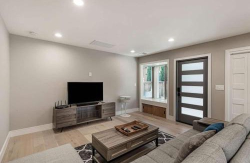 Cupertino House | Newly rebuilt ultra clean designer home