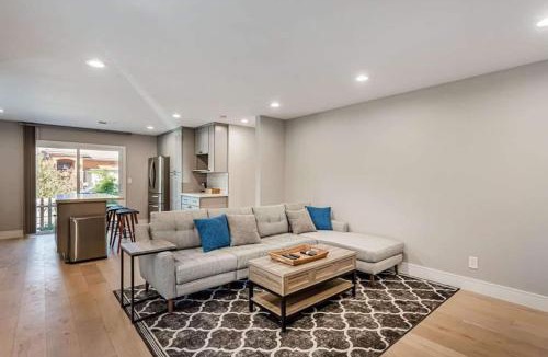 Cupertino House | Newly rebuilt ultra clean designer home