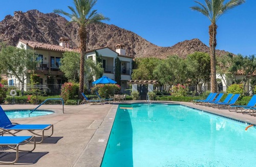 La Quinta Condo | Newly Remodeled Deluxe King Casita, Pet Friendly - (H90-B)