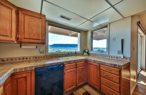 St. George Apartment | Newly Remodeled Sports Village 2 bedroom 2 bath condo