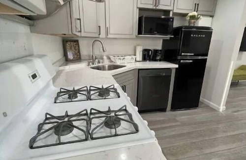 Arcadia House | Newly Remodeled Whimsical 2bedroom House-Arcadia