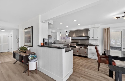 Harbor House | Newly updated 3-bedroom/3-bath beachfront house on the peninsula in Long Beach