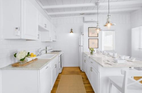 West Newport House | Newport Beach Cottage B