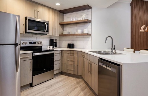 Newport Coast Villa | Newport Coast Dream Stay – 2BR Villa with Full Kitchen-Sleeps 8! Family Fun!