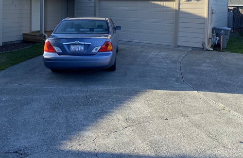 Eureka Apartment | Nice 1 bedroom Studio upstairs in a quiet, safe, neighborhood w/ keyless entry