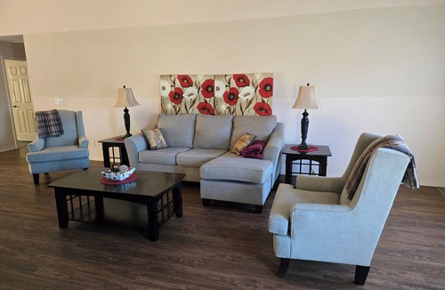 Spanish Springs House | Nice 3-bedroom + office, 3 bath, LG 3 car garage, house in Spanish Springs, NV