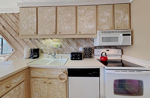 Mammoth Lakes Apartment | Nicely Remodeled 2 Bedrooms at 1849 Condos - Easy Access to Slopes!