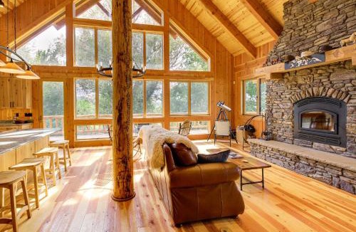 Arlee House | Nordic Style Lodge w/Deck on 80 Acres in Arlee