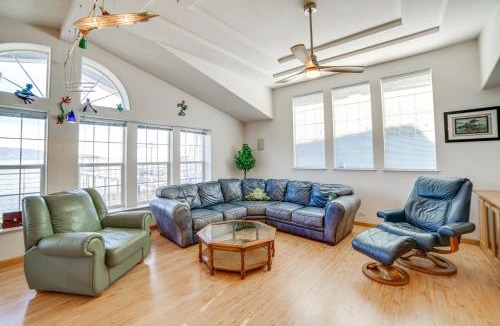 North Lakeport House | North Lakeport Home on Clear Lake: Boat + Unwind!