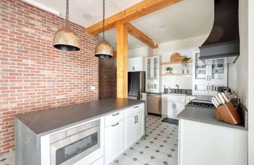Nob Hill House | NW 23rd Luxury | Walk to Shops, Cafés & More