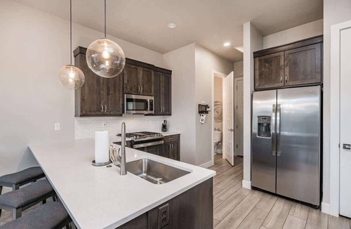 Santa Clara House | O-61| Resort Home, sleeps 30! Pvt Pool * Hot Tub