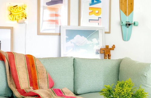Santa Ana Heights House | O'Neill I by AvantStay | Coastal Paradise | Steps from Beach | Modern Decor