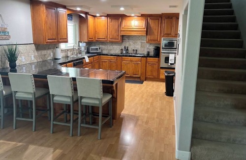 Oak Shores House | Oak Shores Sleeps 14, Game Room, Hot Tub, Lake Home, Putting Green, Basketball.
