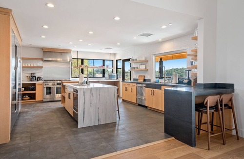 Templeton House | Oak & Vine Vineyard Estate - Stunning Vineyard Views!