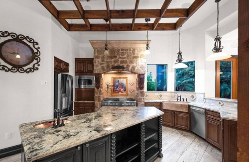 Gilbert House | Oasis Estate with Pool, Hot Tub, 3 Pickleball Courts, Putting Green, 13’ Theatre