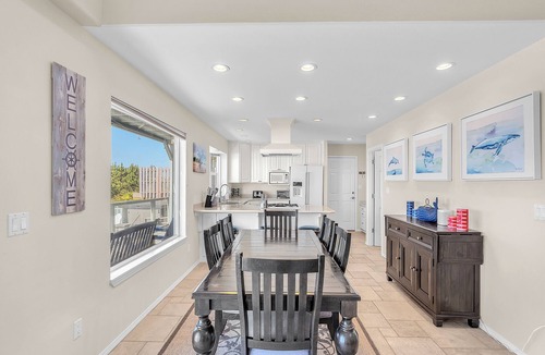 Lincoln City House | Ocean Front Luxury by Sea Breeze Paradise