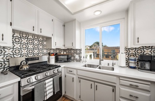 Cayucos House | Ocean Views 3BR Sleeps 9