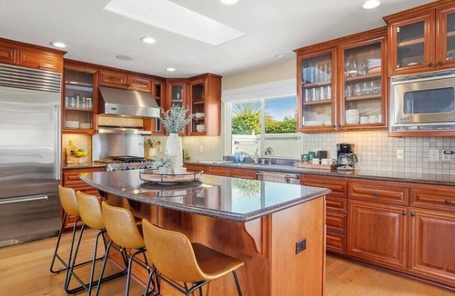 Bay Park House | Ocean Views! Outdoor Oasis -Hot Tub/Pool/BBQ