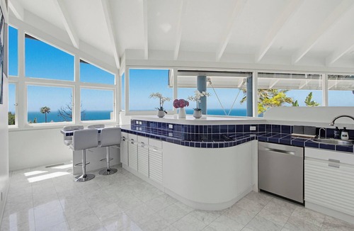 Country Club House | Ocean Views * Private Pool & Spa * Expansive Oceanview Terraces