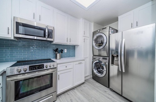 South Mission Beach Condo | Oceanfront * 2 Penthouses * Views Galore * Dogs OK!