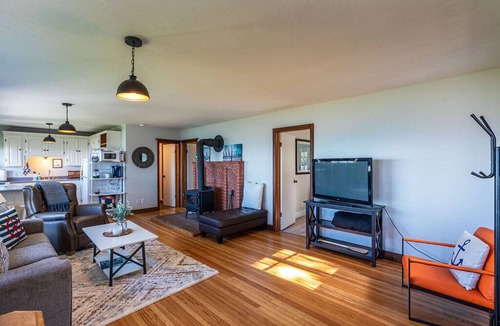 Trinidad House | Oceanfront Beach Bungalow