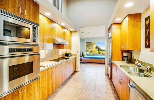 Sea Ranch House | Oceanfront home with fireplace, EV charger & ocean views