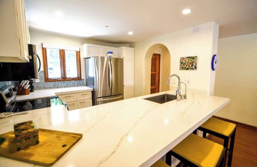 Avalon Condo | Oceanfront view, plus corner patio and golf cart