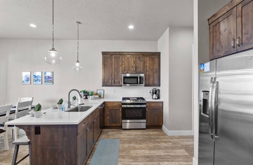Santa Clara House | Ocotillo Springs Resort 69: 3bd, 3.5 bath with a Private Hot Tub, Fire Pit, and Private Patio