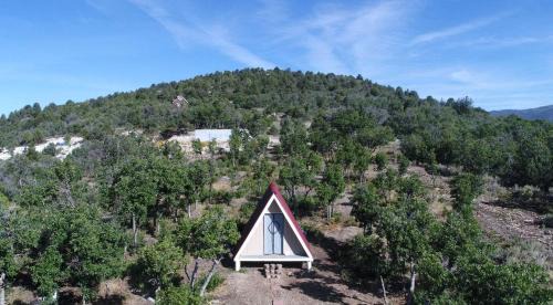 Fairview House | Off-Grid Cabin Rental for a Getaway in Utah