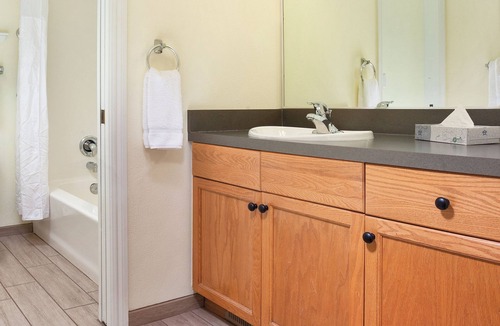 Angels Camp Resort | OFFICIAL LISTING | WorldMark Angels Camp 2BR Queen Near Golf & Water Sports