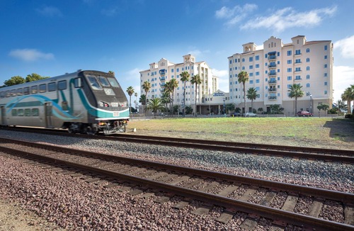 Townsite Resort | OFFICIAL LISTING | Wyndham - Oceanside Pier Resort 1BR w/Beach Access & Pool!